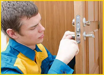 Metro Locksmith Services Butler, WI 262-238-3013 - 16-emergency-unlock